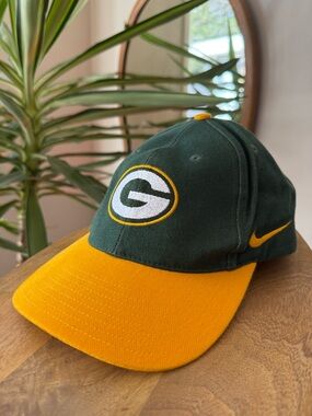 VINTAGE 90’s Nike Green Bay Packers Pro Line Baseball Hat